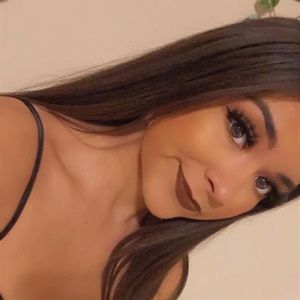 Meet your Posher, Caitlin